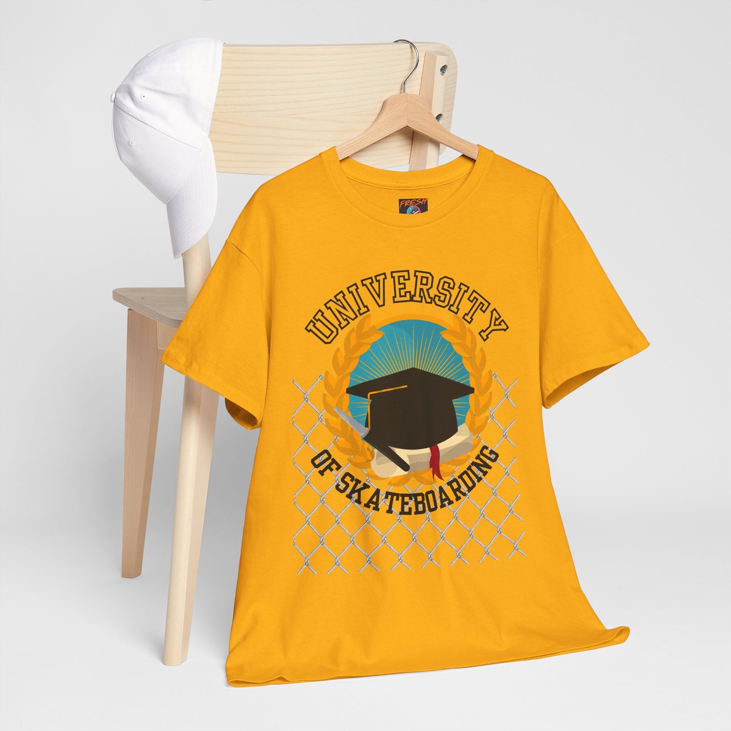 Matching shirt for SB Dunk CSEF with graduation and chain link design